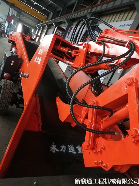 破碎錘型扒渣機.jpg