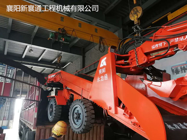 扒渣機發車中9-29-1.jpg